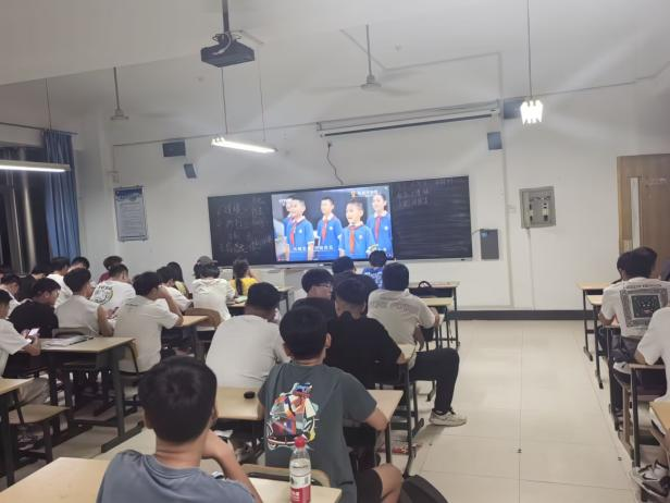 https://www.tapvidz.com/images/xueyuanlogodi7ban.jpg.png